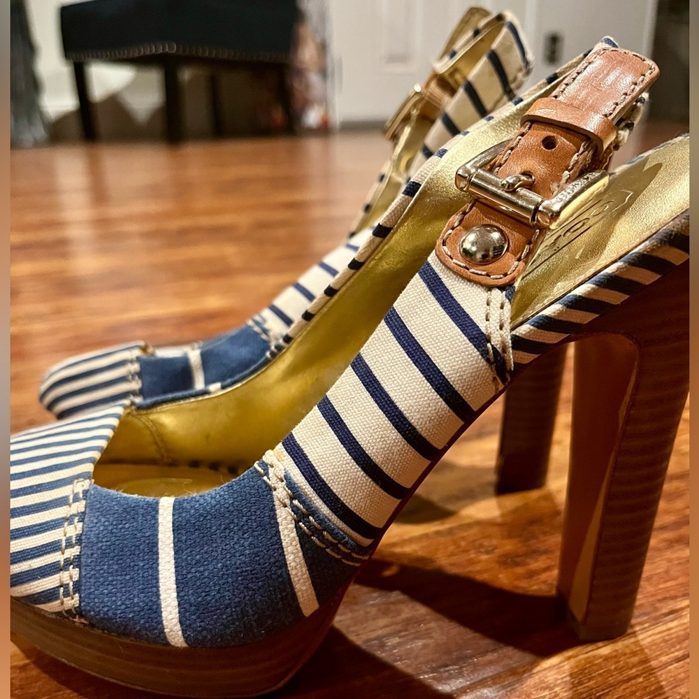 Coach Heels 7.5